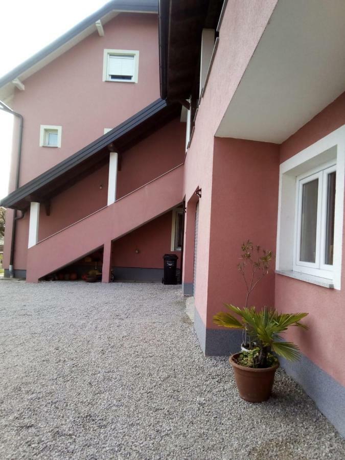 Studio Apartman Zagreb Horvati Rakov Potok Екстериор снимка